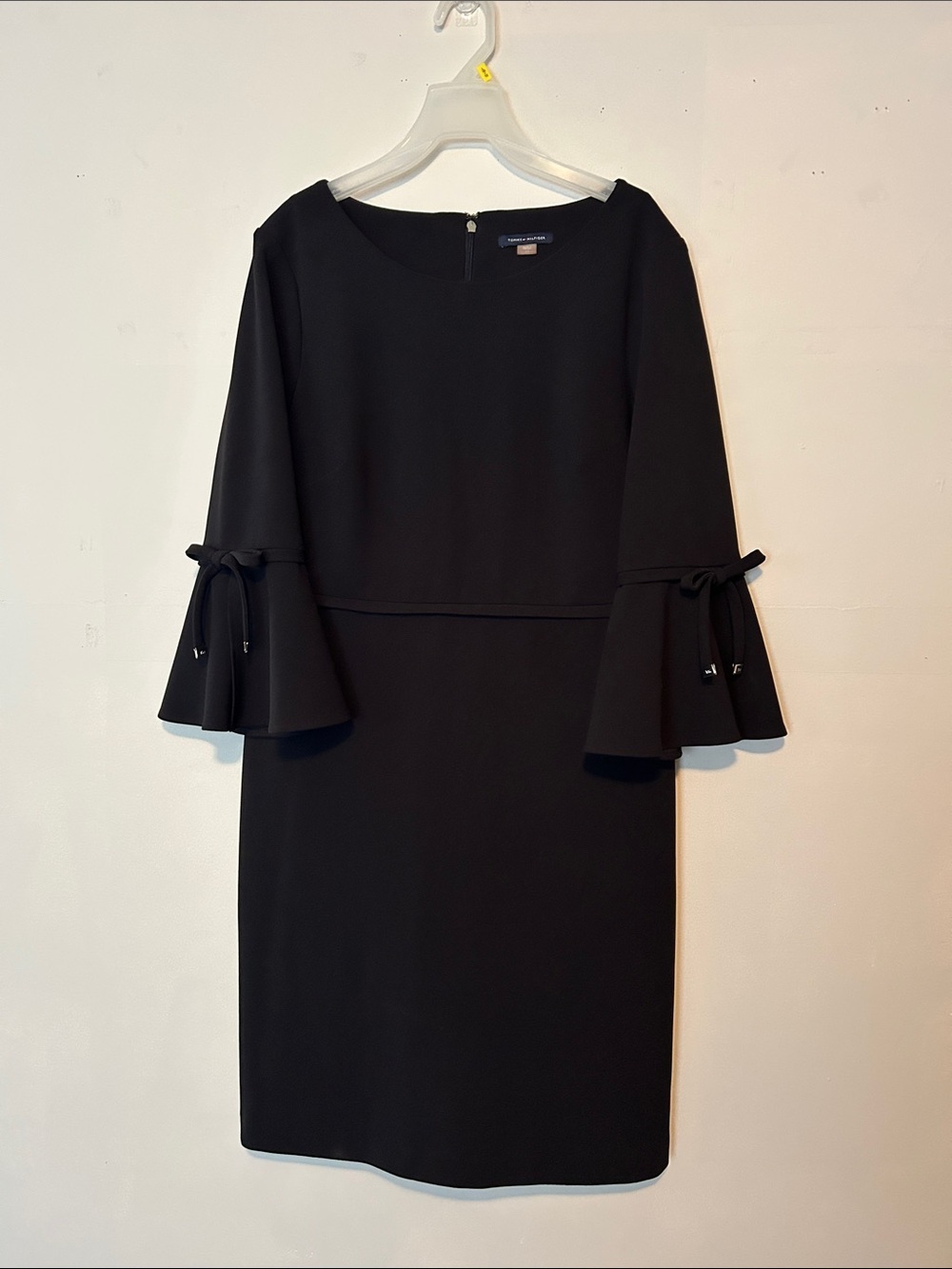 Elegant Black Bell-Sleeve Sheath Dress